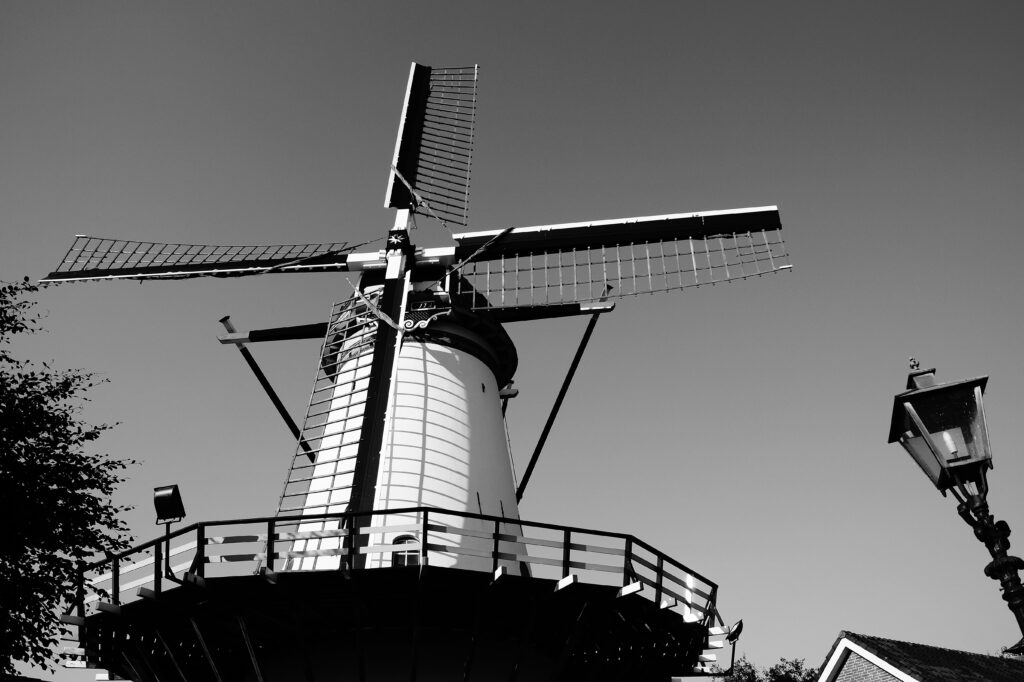 Dutch language - windmill